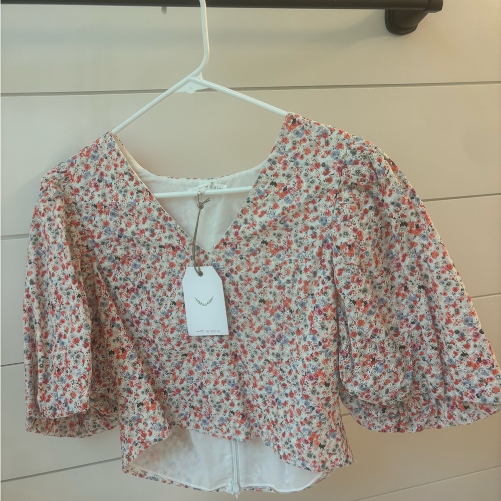 Free the Roses Cream Flutter Sleeve Floral Crop Blouse